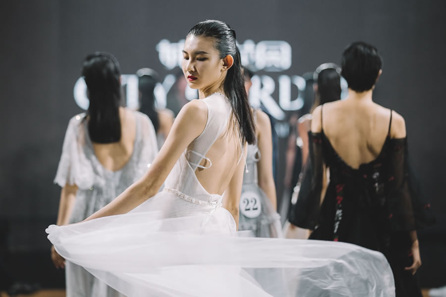 BJMC學(xué)員：關(guān)如意 2018第十八屆中國職業(yè)模特大賽北京賽區(qū)冠軍