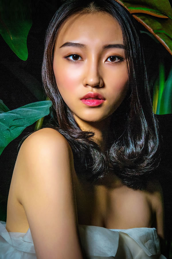 鐘雨婕：拍攝時尚雜志大片 